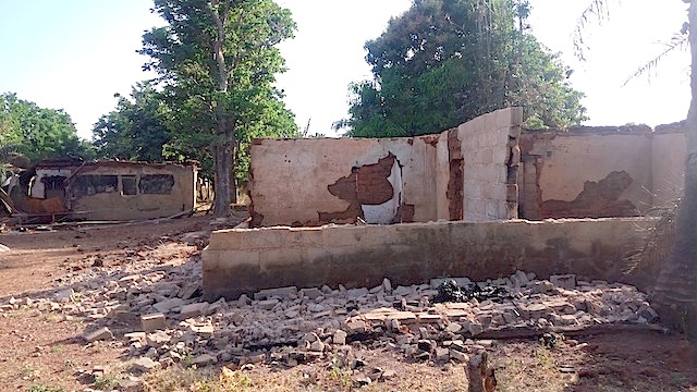 ruined-homes-in-godogodo