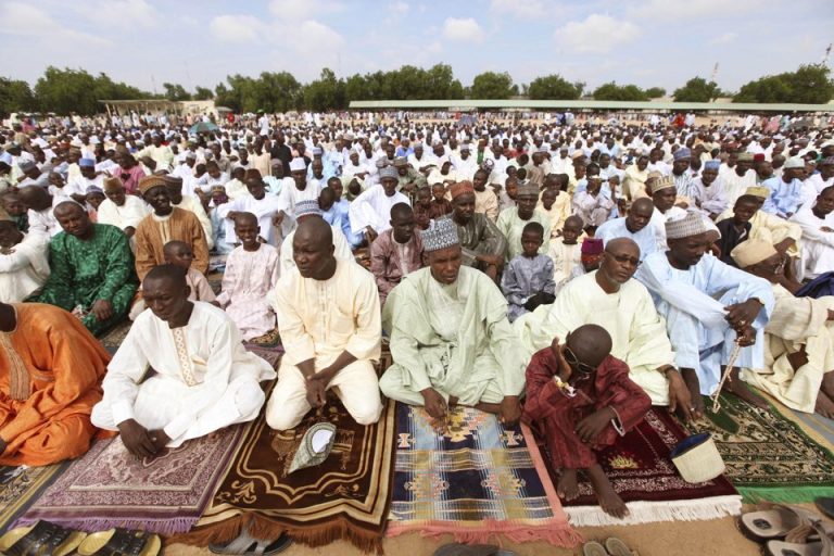 Holidays likely as Sultan announces Eid-l-fitri for Sunday