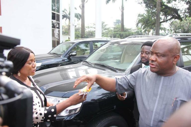 Wike gives Rivers federal lawmakers brand new SUVs ‘to ease their jobs’