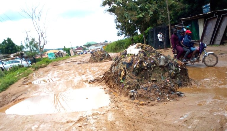 Apete-Awotan road: a menace Ajimobi abandoned for 7 years because residents voted opposition candidate