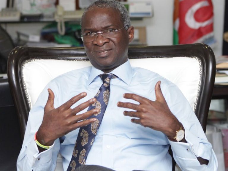 Fashola proposes ‘maintenance economy’,  renovation of 25 federal secretariats