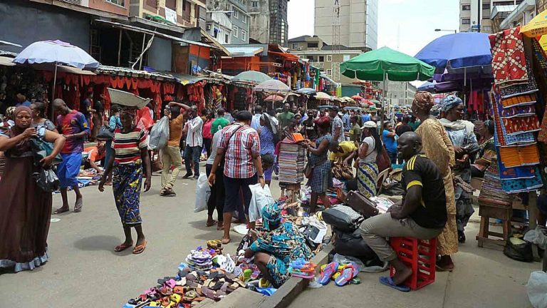 Street traders across Nigeria will have to pay and be licensed – according to this new bill