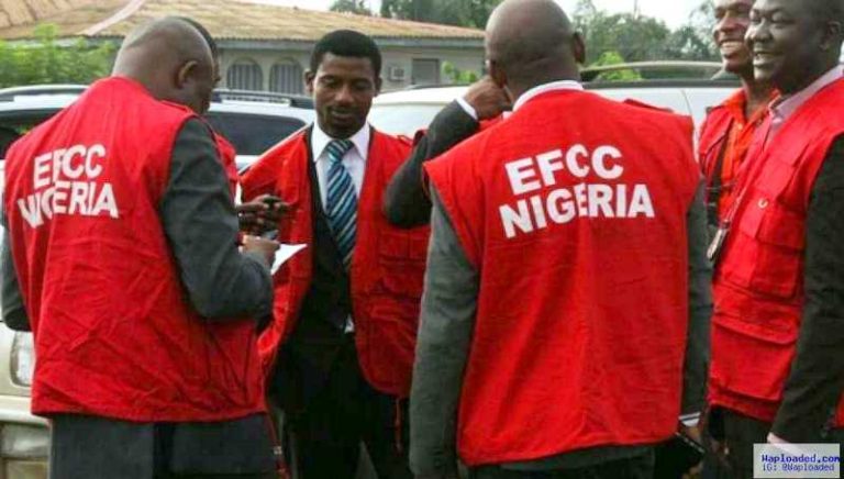 EFCC arrests 27 suspected online fraudsters in Osun after raiding hideouts