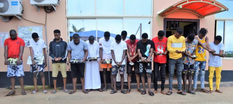 EFCC stops suspect from flushing away phone, arrests 15 ‘Yahoo Boys’ in Ibadan