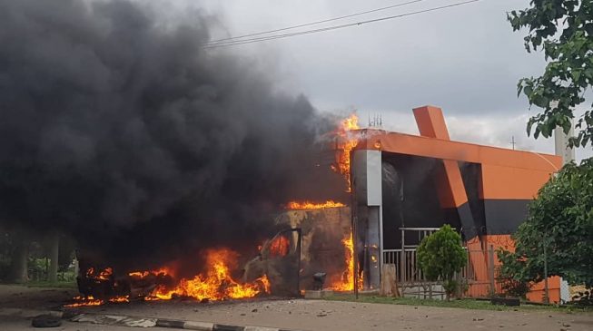 DCP killed,journalist injured, properties destroyed as Police, Shiites clash in Abuja