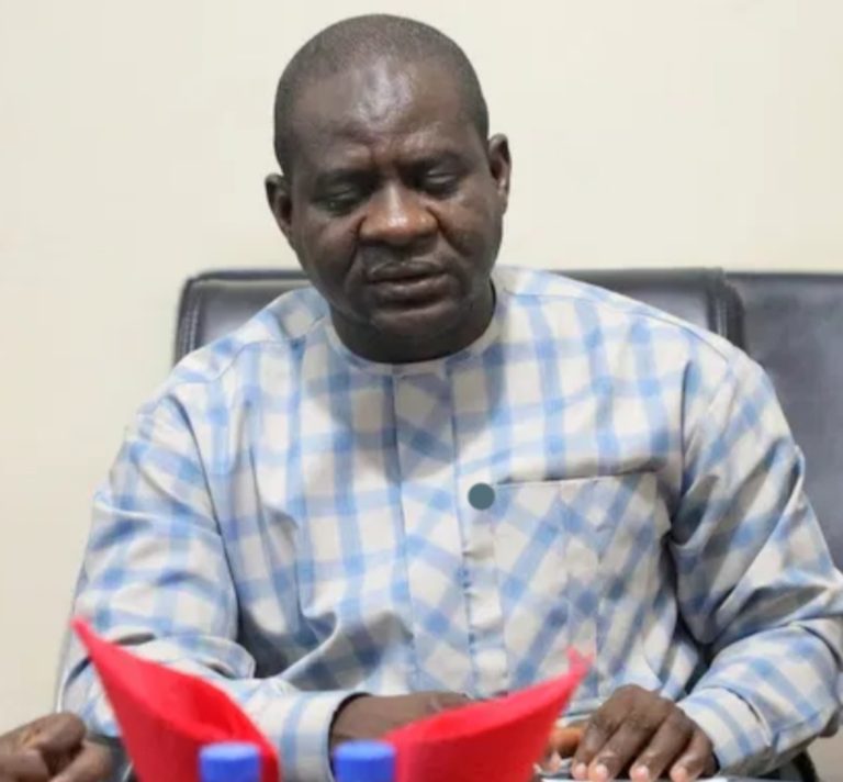 Plain-clothes men breach security at home of PREMIUM TIMES editor-in-chief, Muskilu Mojeed