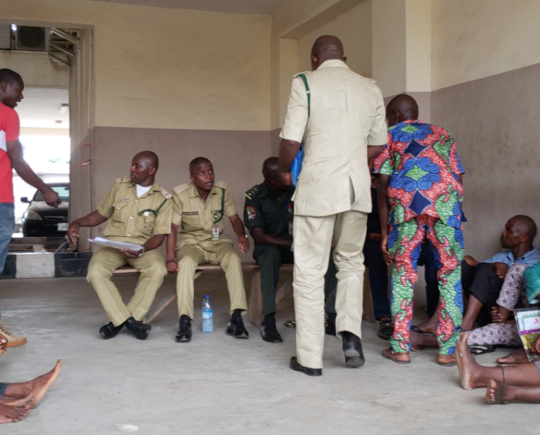 Justice for Sale (III): N5,000 to ‘receive’ release order, N3,000 for visitation, children prisoners… inside crowded Kirikiri prison