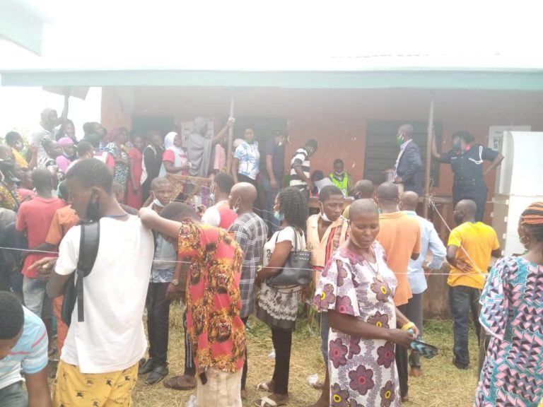 Voters disregard  COVID-19 protocol in Edo guber polls