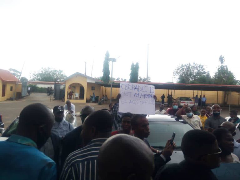 Ondo workers protest non-payment of 3-months salaries