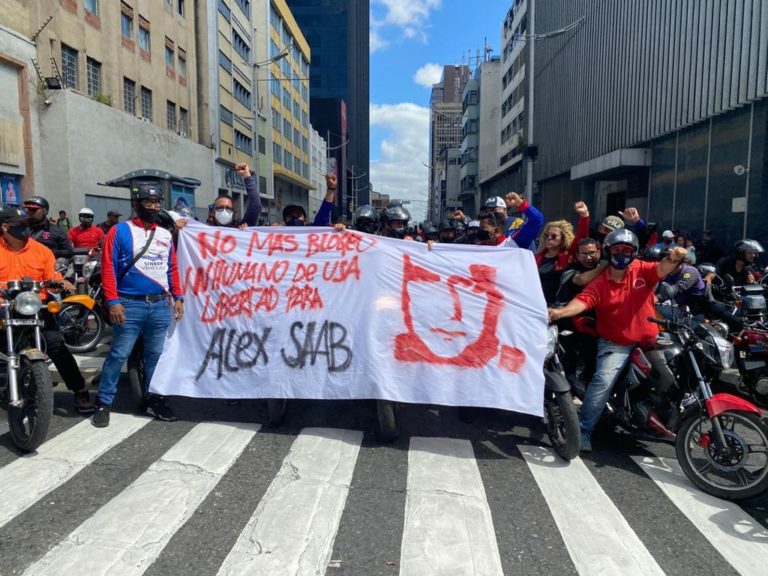 Mass protest rocks Caracas over Venezuelan diplomat detained in Cape Verde