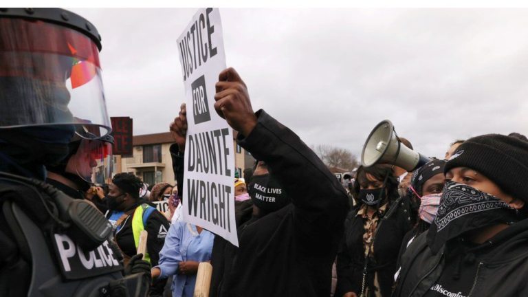 #BlackLivesMatter protest returns with death of Daunte Wright
