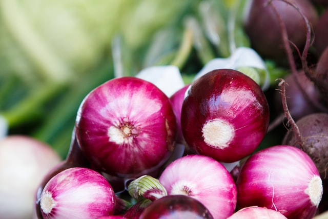Does drinking onion juice prevent, treat prostate diseases?