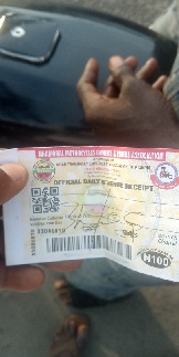 Surulere, a group known as Nnamoral Motorcycles Owners Association of Nigeria issues tickets to cyclists