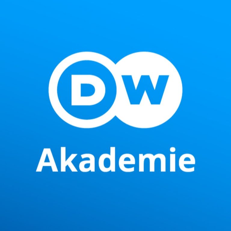 DW Akademie calls for podcasting trainers on climate change