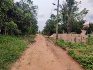 Amugo Isiorji road allegedly abandoned