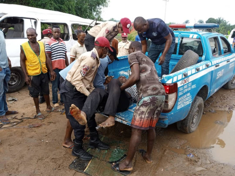 Ten die on Lagos-Ibadan road accident