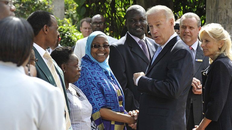 US moves to win over Africa as China takes lead on trade