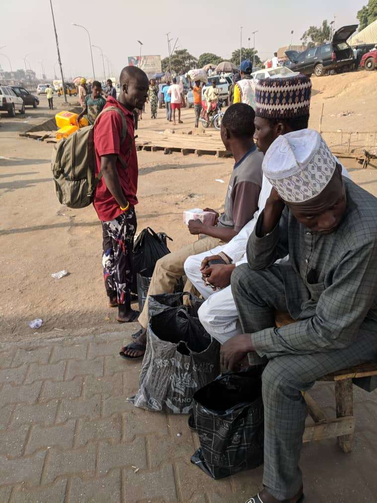 Currency hawkers at the popular Dei-Dei junction in Abuja, despite circulation scarcity. Photo: The ICIR, Jan 23