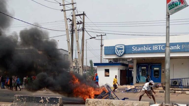 Bankers’ body directs members to stay off work to stave further attacks