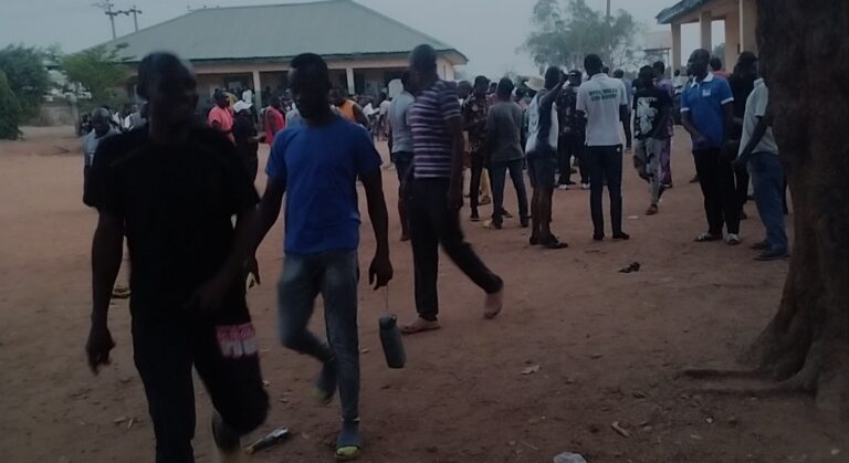 Voters insist on uploading of results, stop INEC staff from leaving