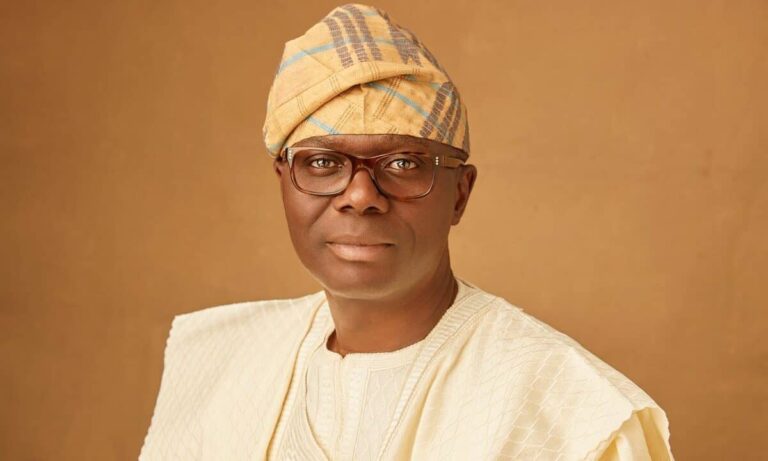 Lagos cancels 50% discount on public transport