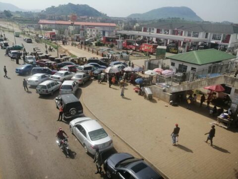 Consumers in long queues at NIPCO filling stations in Kubwa. May 2023