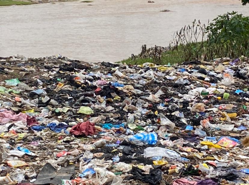 A section of river in Dagiri, Gwagwalada Area Council, turns into an open toilet and dumping site. Picture: The ICIR/2023