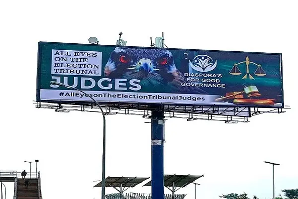 A variation of the All eyes on the judiciary billboard.