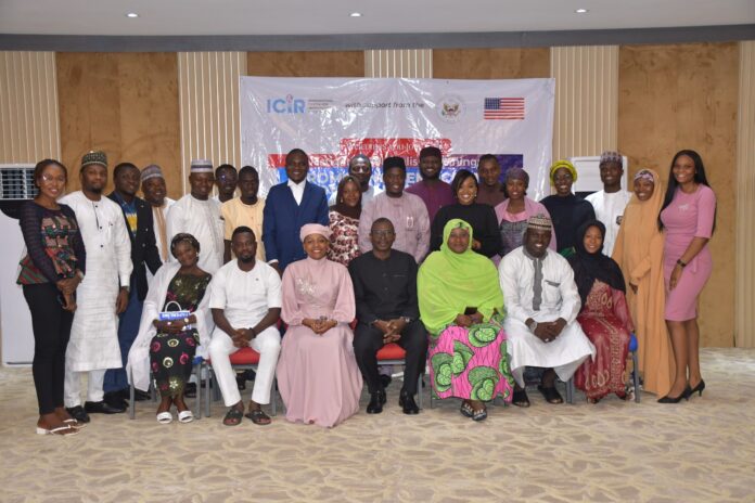 Faculty of trainers, participants at the Promoting democratic governance project training