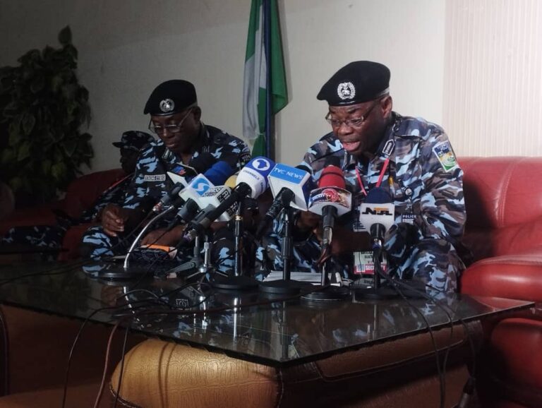 Bayelsa police warns VIPs against arriving polling units with aides