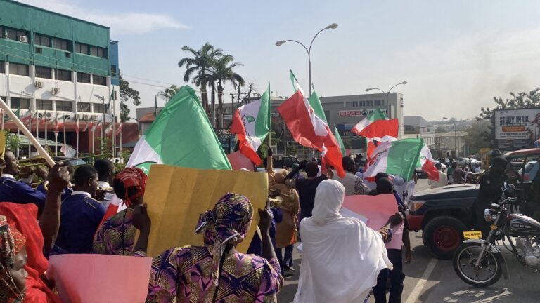 Tension as Wike–Anyanwu faction gathers at PDP HQ ahead of 103rd NEC meeting
