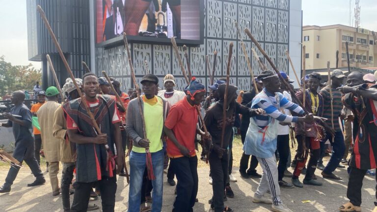[BREAKING] Crisis erupts at PDP National Secretariat