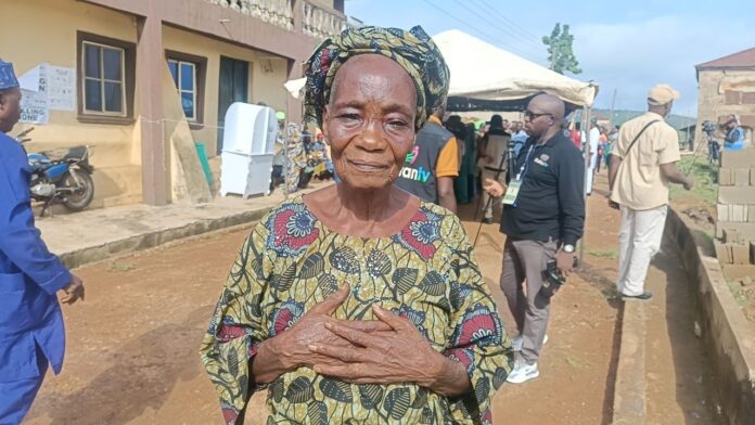 80-year-old grandma, Waleola Abosede. Photo: ICIr