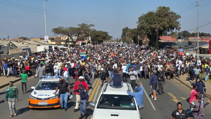 Protesters in Soweto are marching to hand over a memorandum of demands to government officials, saying demonstrations will continue until their demands are addressed. PC:sabcnews/Gqabi Njokweni