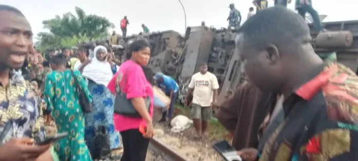 FG confirms 4 killed, 24 injured in Warri–Itakpe train crash