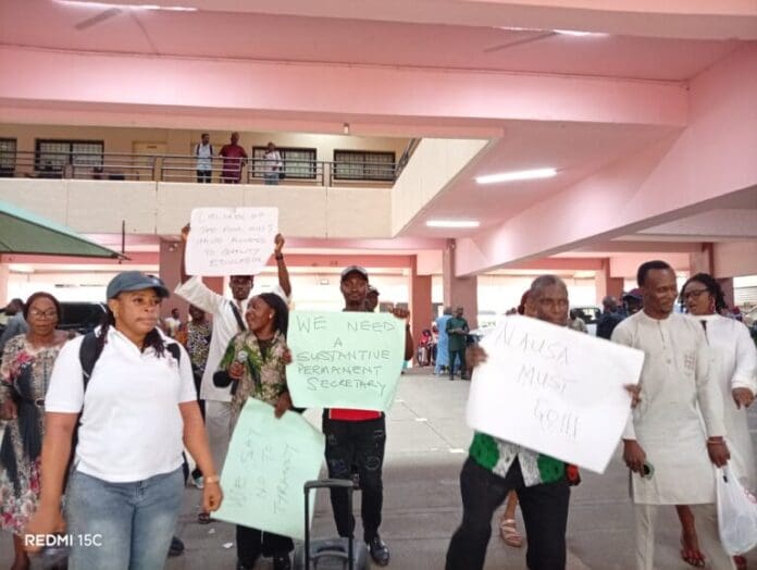 Concession: Unity Colleges defy minister’s resumption order as workers protest in Abuja